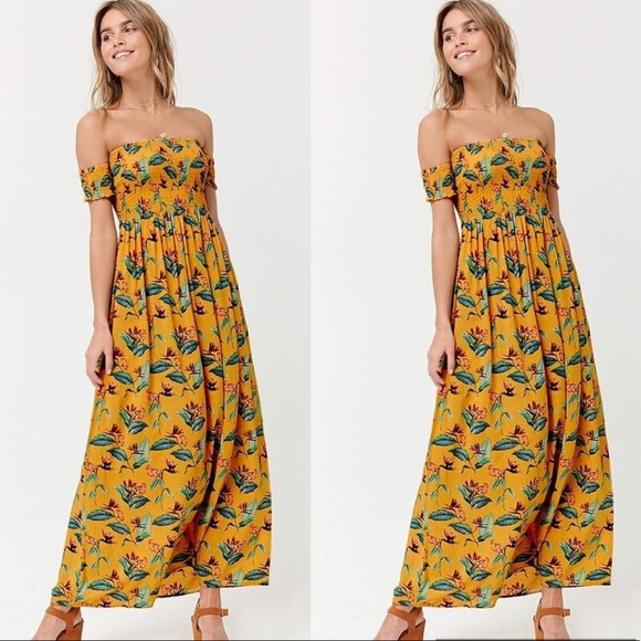 Forever 21 Dresses & Skirts - Forever 21 Yellow Strapless Floral Dress 🌴